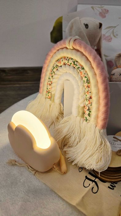 Baby box complet • Jucarii + ingrijire + decor