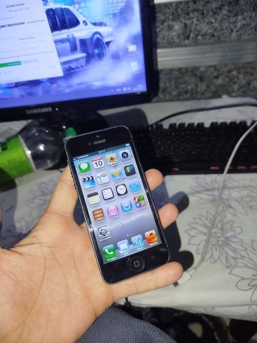 iPhone 5, 5s, 5 SE (iPhone 5, 5 S, 5 SE)