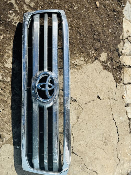 Решетка Land Cruiser 100