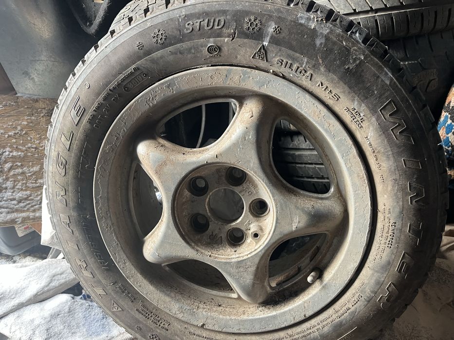 Продам зимний шины