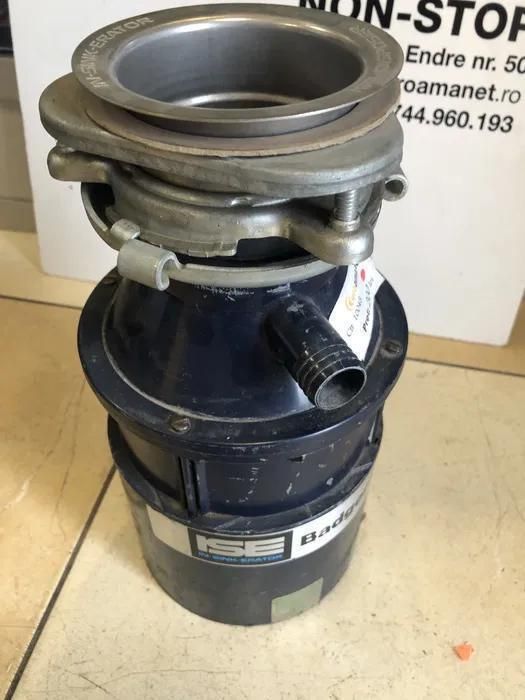 Tocator resturi alimentare Badger -A-