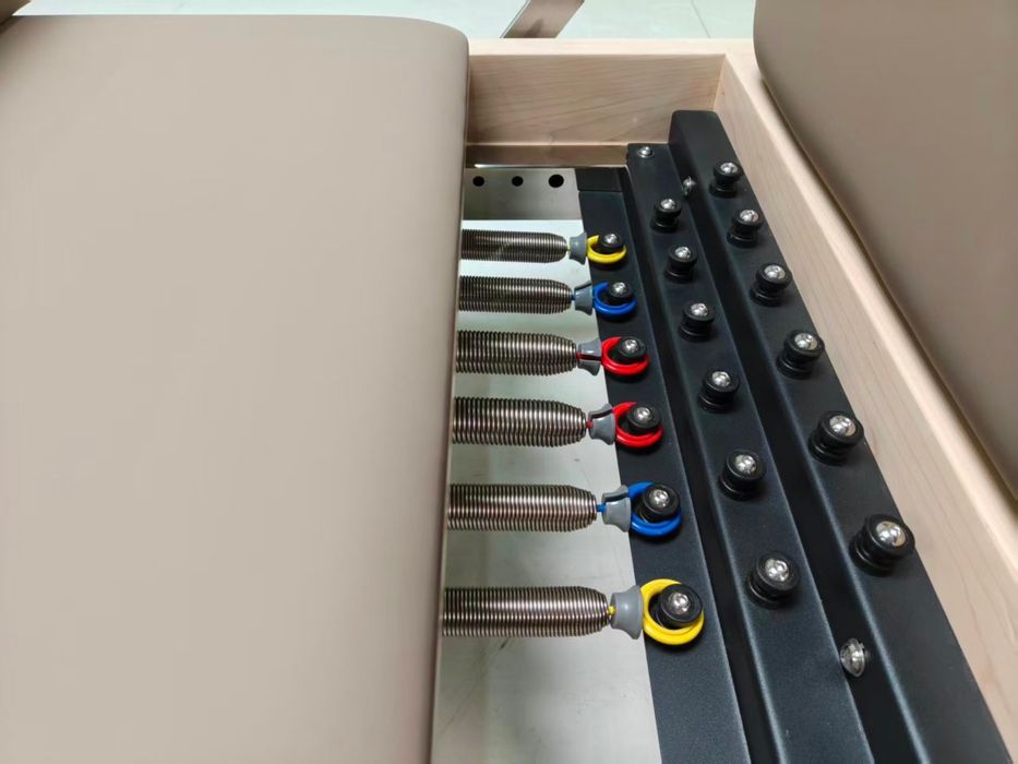 Aparat pilates reformer with tower din lemn de artar (maple)