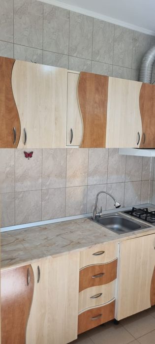 Se oferă spre închiriere garsoniera