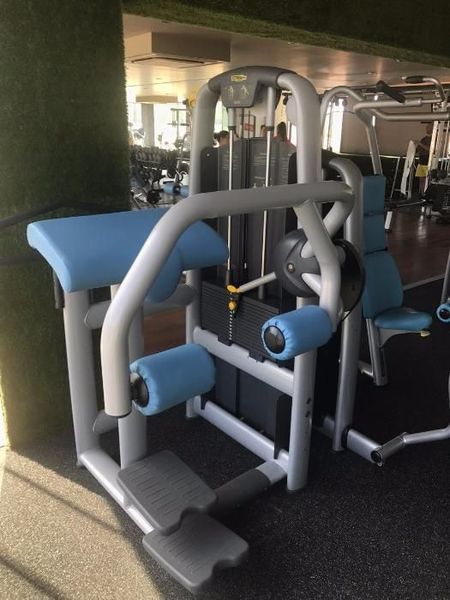 Фитнес уред Technogym Glute