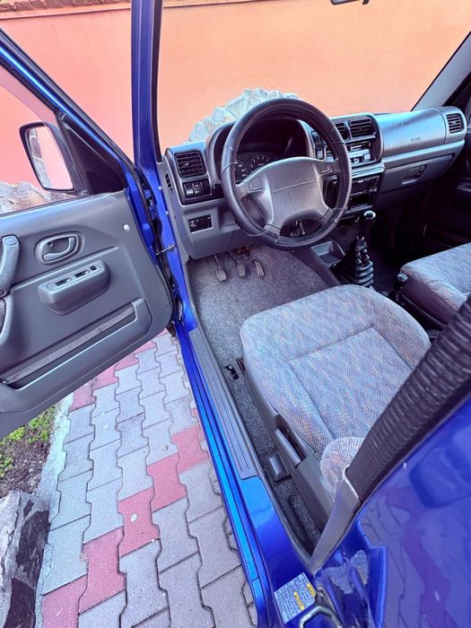 Suzuki Jimny 1.3 benzina-4*4-stare foarte bună