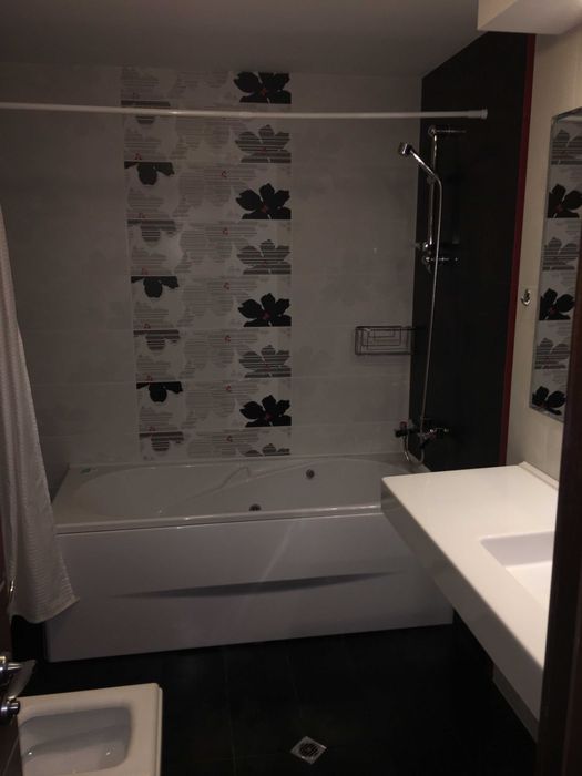 Отдавам под наем тристаен апартамент в нова сграда до пазар Чaталджа