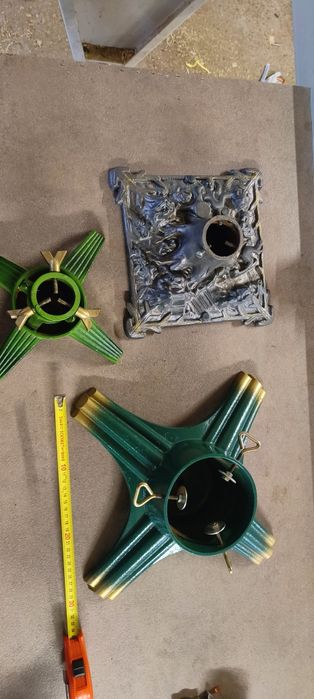 Стари Чугунени стойки за елха