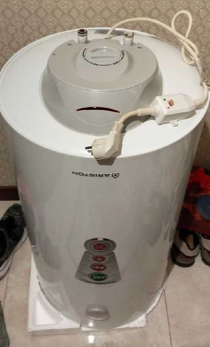 Продам   ARISTON  ABS PRO R 100V