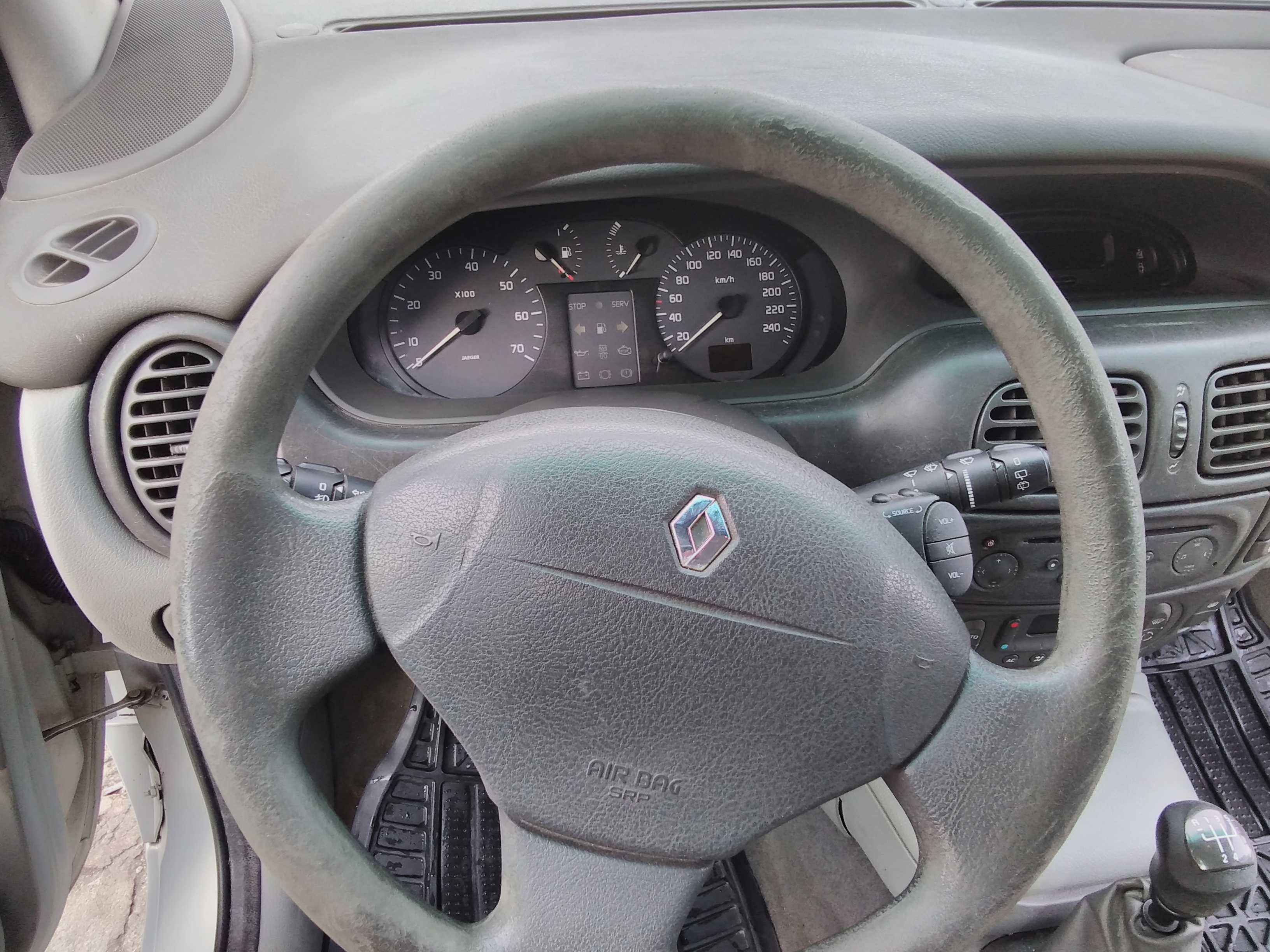 Рено Сценик 1.6 16 v 107 ph газ-бензин гр. Варна Зимно кино Тракия • OLX.bg
