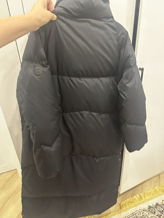 Продам пуховик Massimo dutti