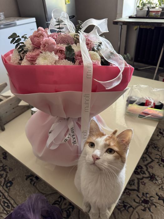 Букет цветов срочно продаю