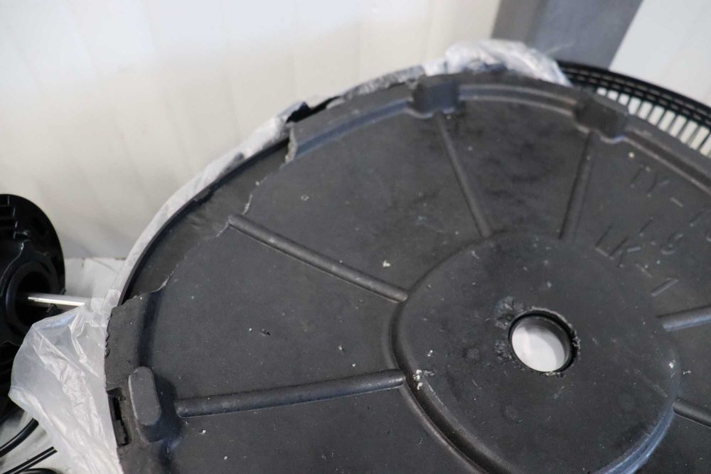 Вентилатор Amazon Basics с дефект