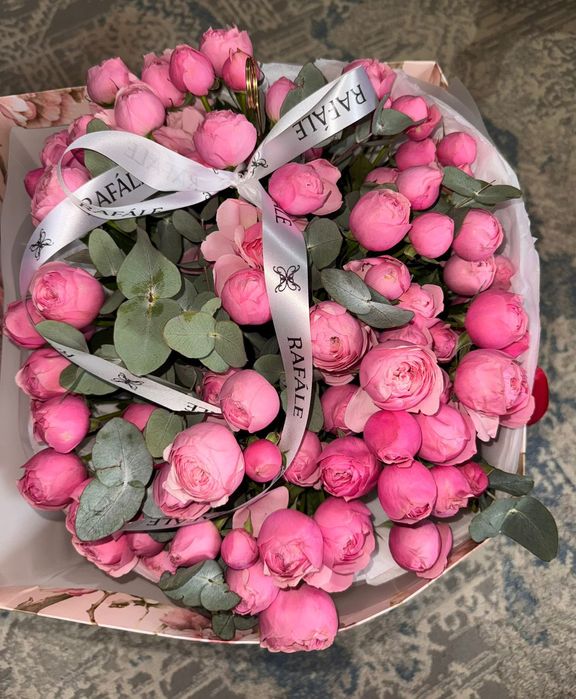 Цветы продам пионы