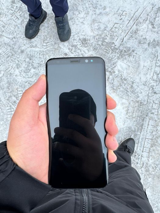 Продам S8 в идеальном состоянии