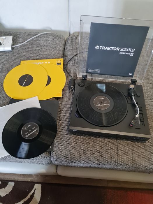 Vând vinyl dj usb interface/Plug and Play