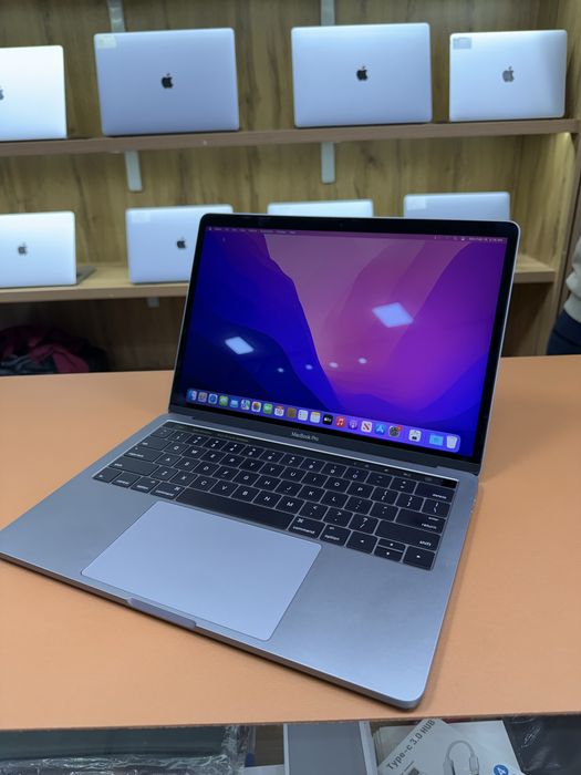 MacBook Pro 13 inch Touch Bar