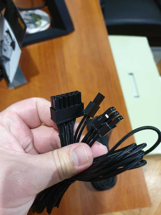 Cabluri PCI-E Power Cable CP-6610 si CP-6620