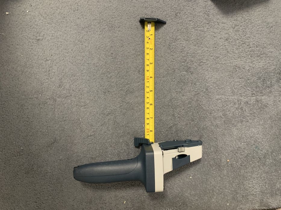 Cuter pentru rigips cu ruleta integrata si razatoare