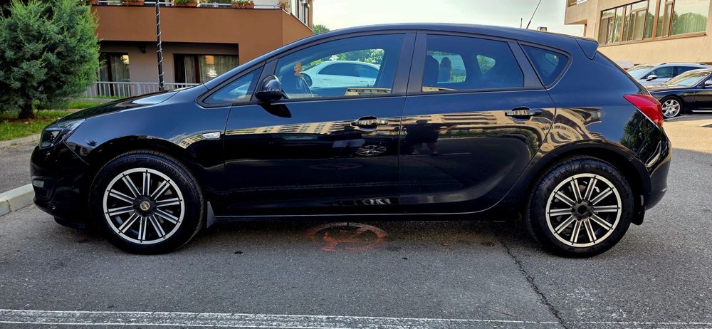 OPEL Astra 2014 — imagine 4