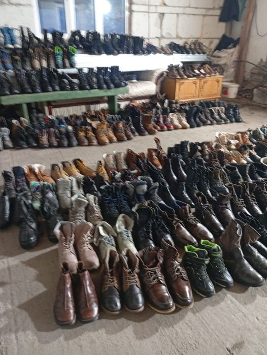 Vând ghete și bocanci de iarna