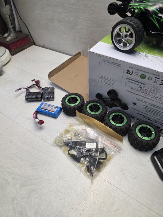 RC Дрифт Количка 4x4  DEERC 302E 60KM/H Brushless RC Car 4WD - Drift