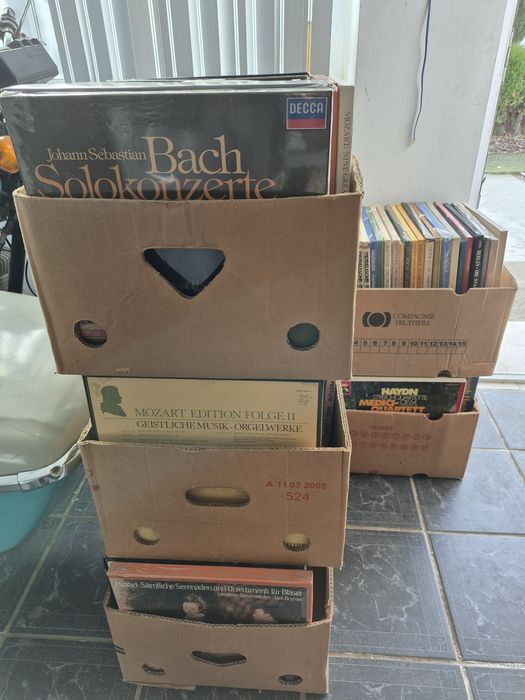 Vând Lot 200lp Discuri Vinil de colectie muzica clasica mixta pentru pick-up, 33 RTM