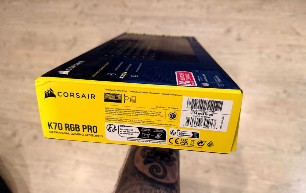 Gaming keyboard , Геймърска клавиатура Corsair K70 RGB PRO Cherry MX Red | Като нова | Пълен комплект