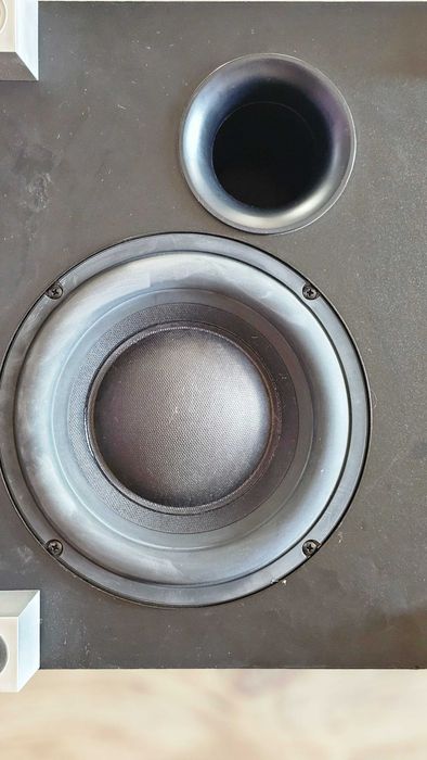 активен субуфер Pioneer