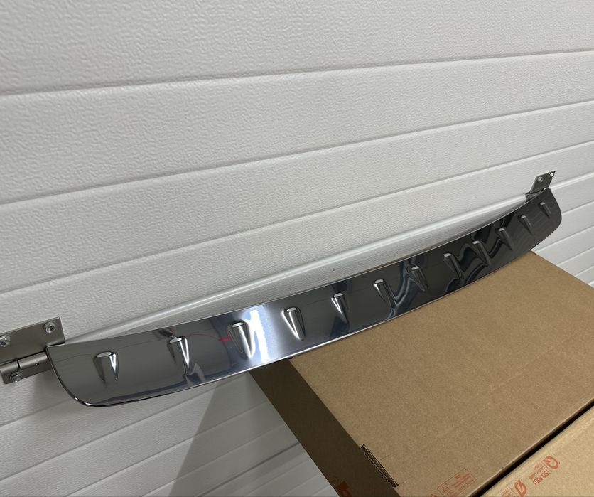 Ornament crom bara Mercedes-Benz GLB