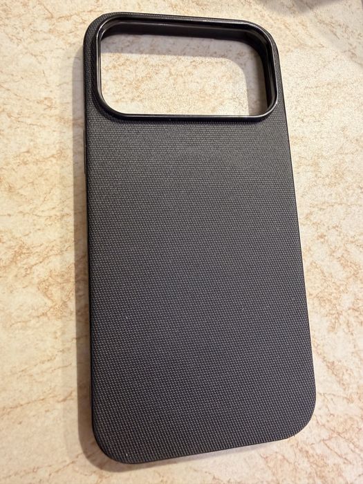 Husa iphone 17 pro max noi