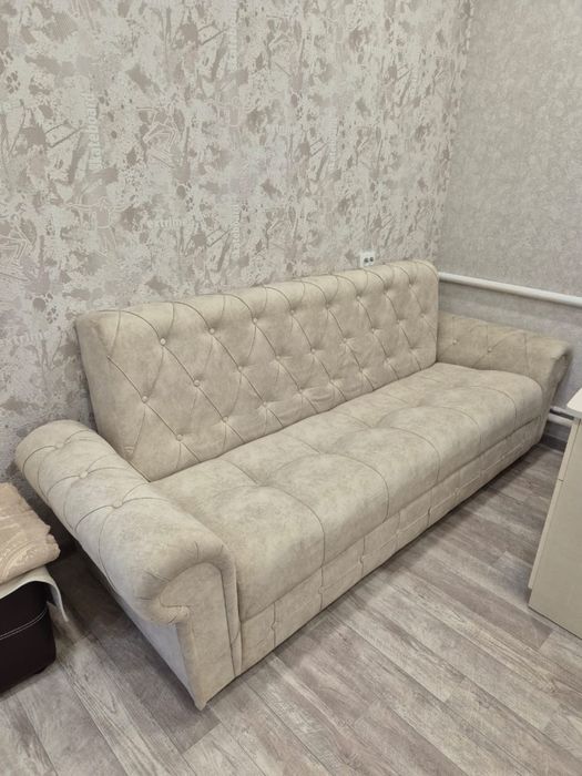 Продам диван в хорошем состоянии