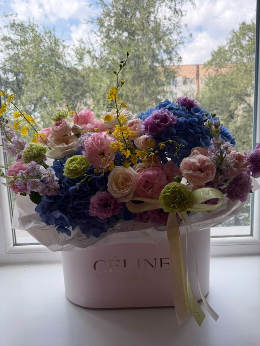 Продам букет от Celine