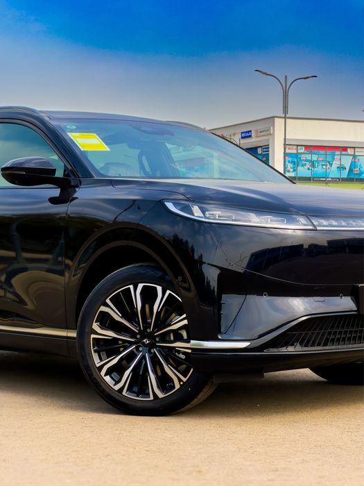 Dongfeng eπ 008 210 Ultra restayling 2026