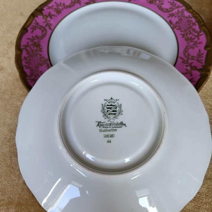 Продам антикварный чайный набор.