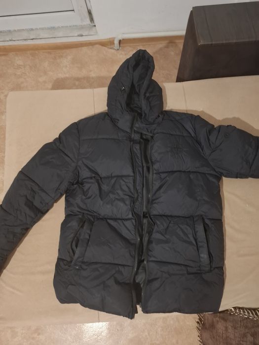 Продам зимни куртку размер L
