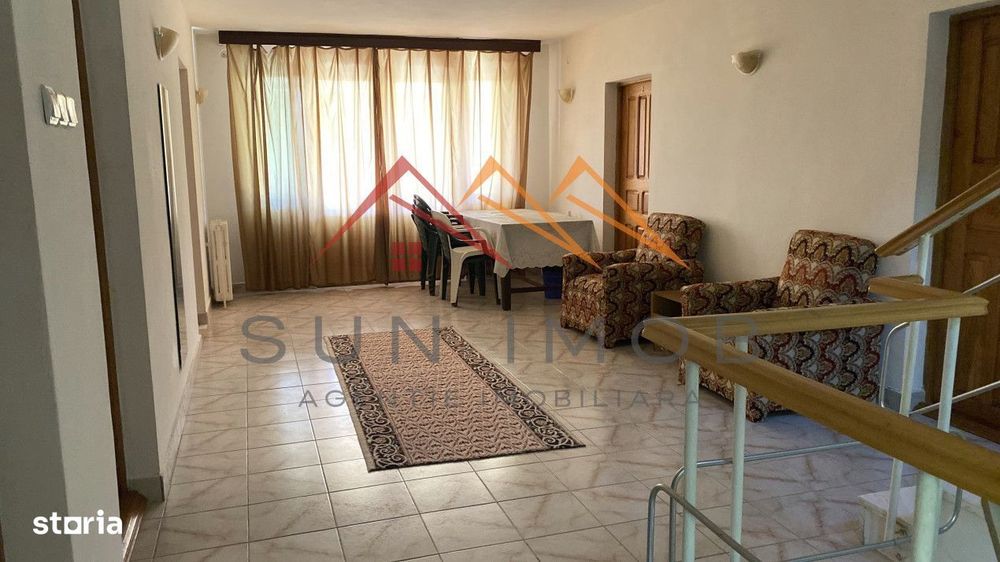 Vila de vanzare, teren 3100 mp, 7 camere, 6 grupuri sanitare, 3 CT, an