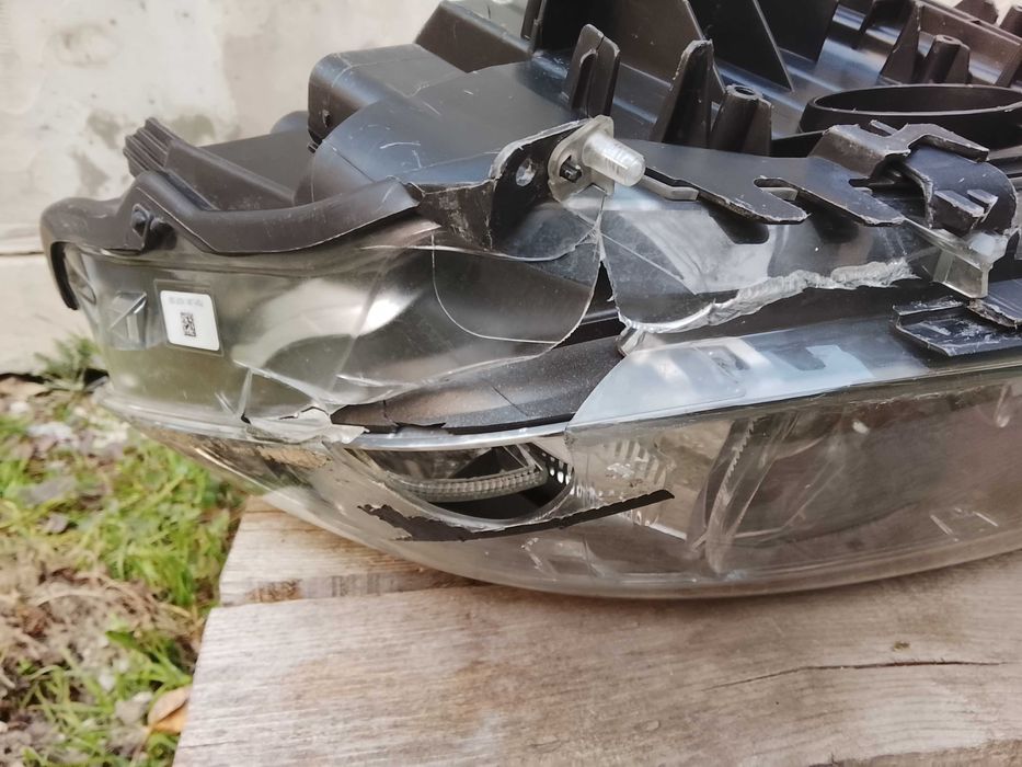 Ляв фар за bmw 3 f30 f31