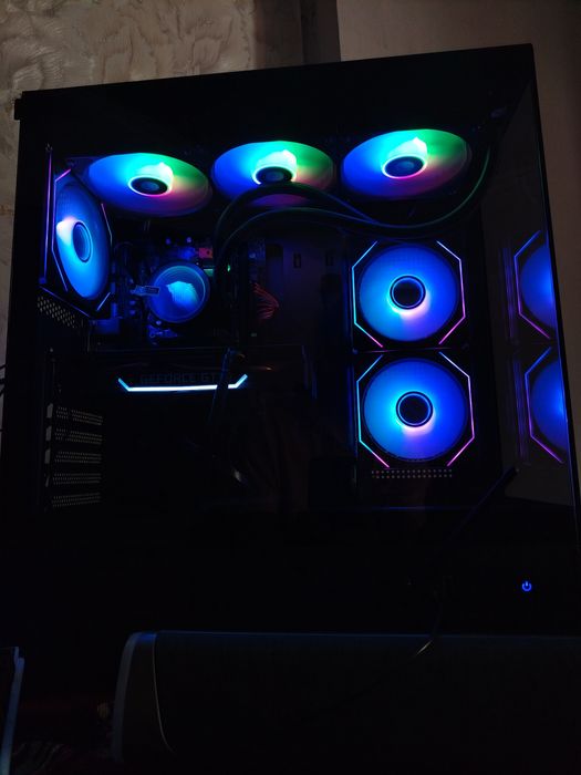 Kampyuter kampkelt SOTILADI toliq malimot