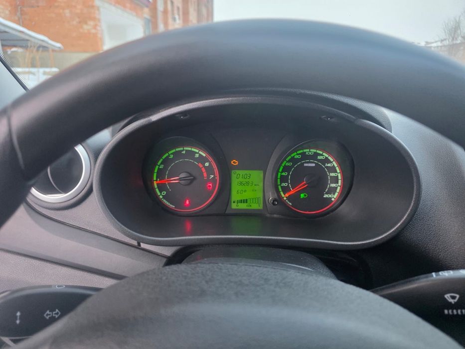 Продам ваз 2194 лада калина