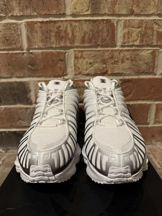 НОВИ! / NIKE / Shox TL / White Metallic