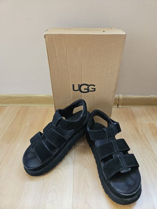 Сандали UGG и Camper