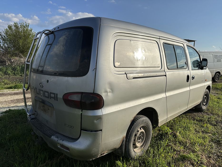 Hyundai H200 на части