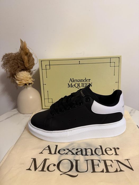 Adidasi Alexander McQueen Black&White