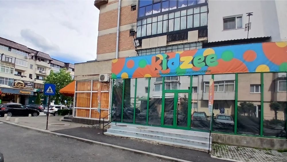 Spațiu comercial de vânzare