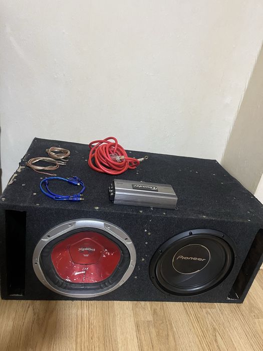 Бас каса с усилвател