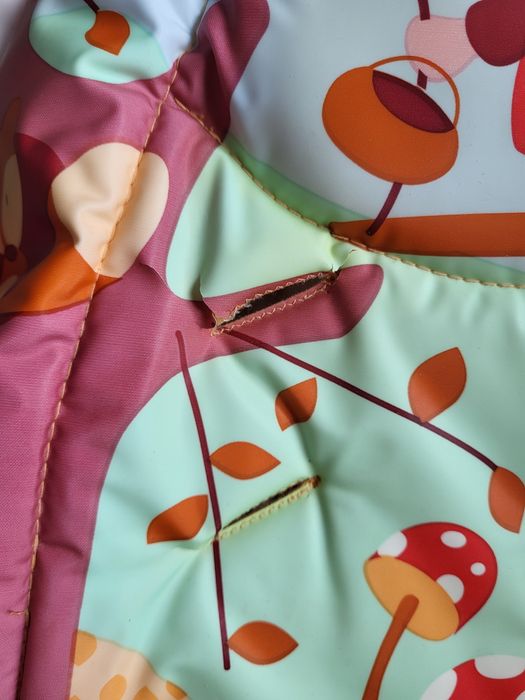 Scaun de masa chicco polly