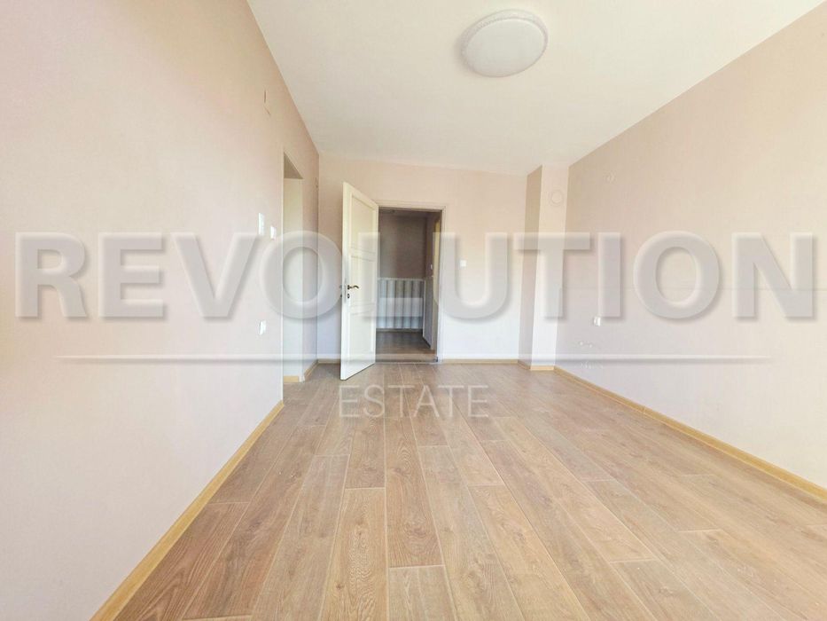 Многостаен апартамент в ж.к. Хладилника