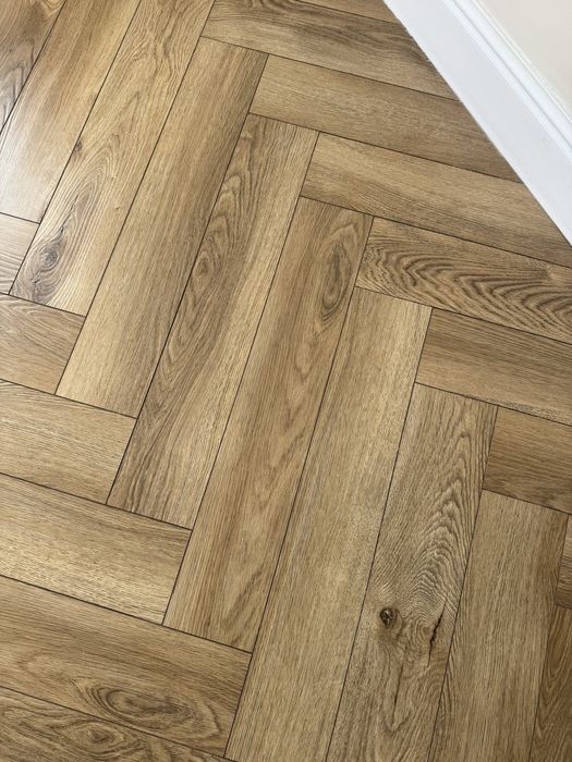 Ламинат AST Floor “Английская ёлка”