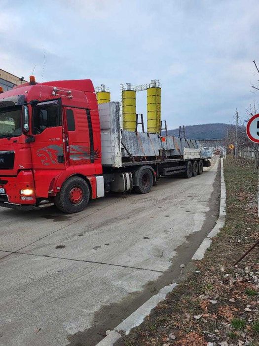 Transport marfă  transport utilaje buldoexcavator platforma trailer