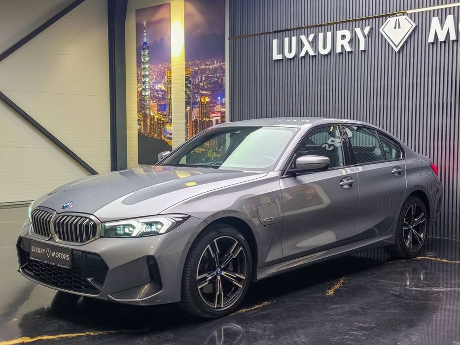 BMW Seria 3 | Garantie extinsa | Leasing auto |